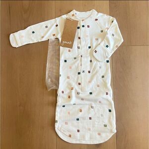 NWT Goumi Kids City Blocks Baby Gown SZ NB Newborn Snap Bamboo Sleeper